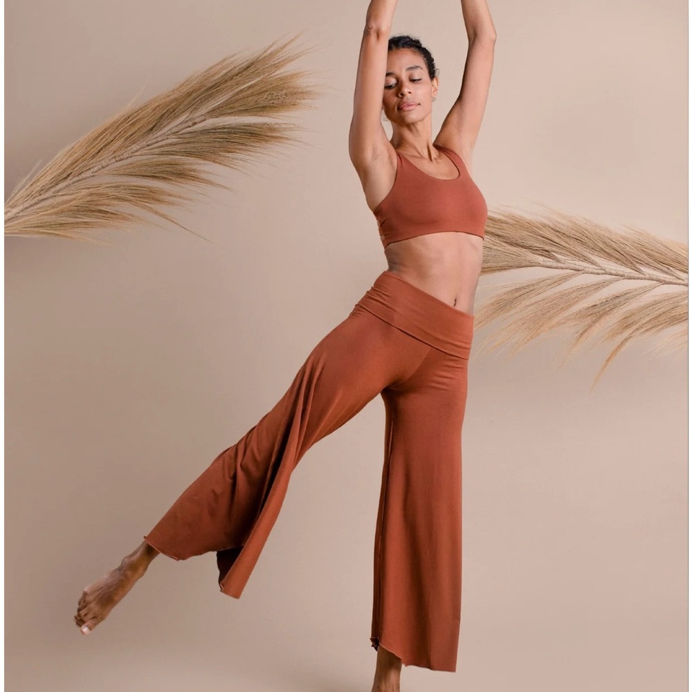 Indigo Luna Layla Flares